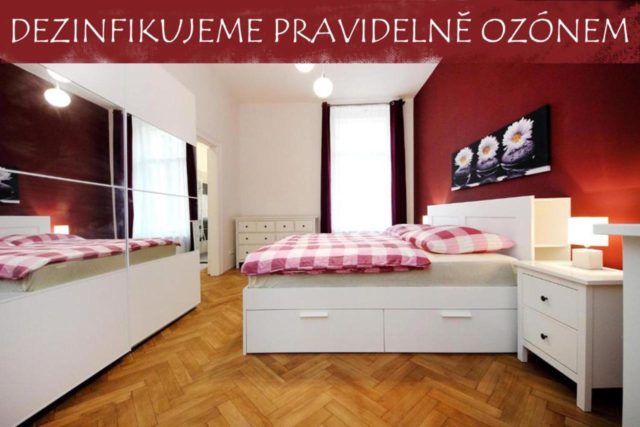 Historic Centre Apartments V Прага Экстерьер фото